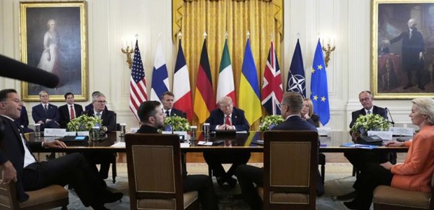 "Προετοιμασίες" για συνάντηση Πούτιν και Ζελένσκι